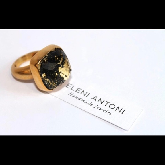 Ring - Picture 2 of 10